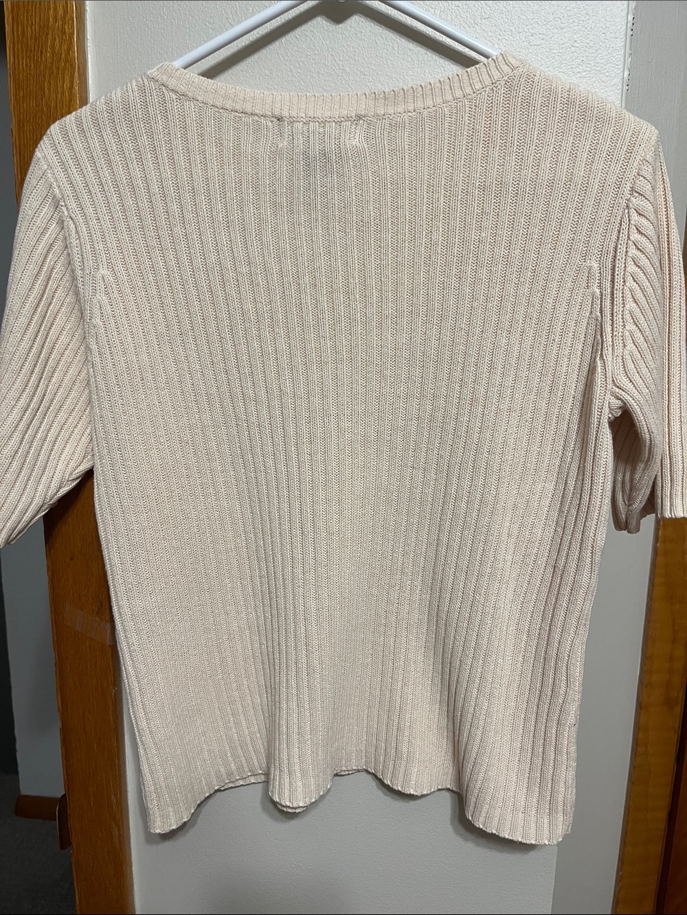 Van Heusen Light Cream Ribbed Short Sleeve sweater with Shoulder Buttons - Picture 2 of 3